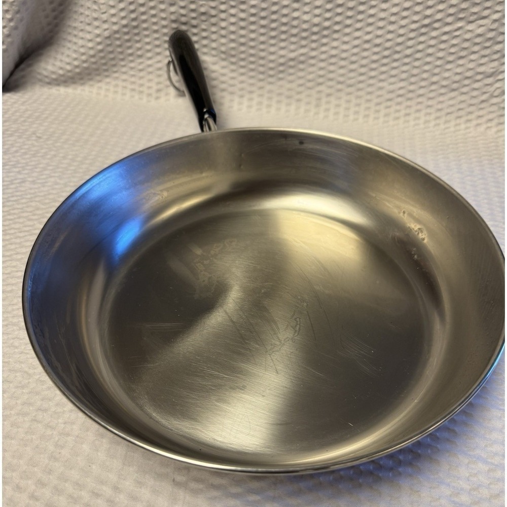 Revere Ware 10-inch 1801 Copper Botton Skillet Clinton, Il USA No Lid